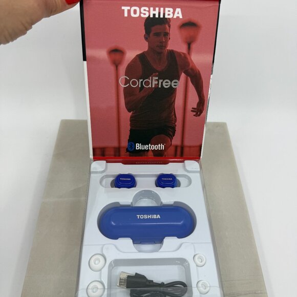 Toshiba Blue True Wireless Earbuds Built In Dual Mics For Clear Calls NIB - Picture 4 of 4